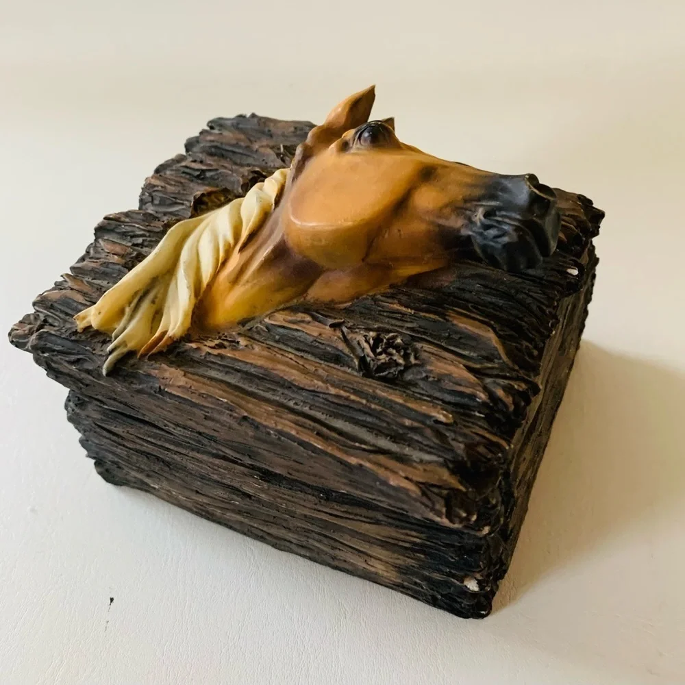 Trinket box